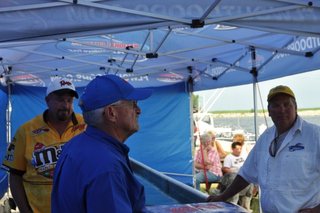 861C6978-3FA9-4B92-AD81-1E9AC64DD2A6