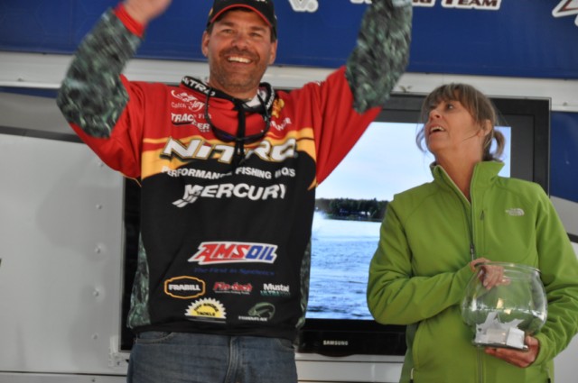 86210838-4789-4BDB-9EAC-44930970A993