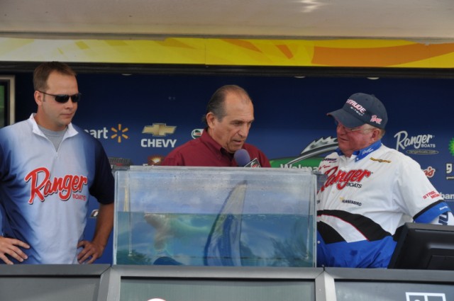 862FF9EF-BAB4-4581-9617-6A06D889FB60