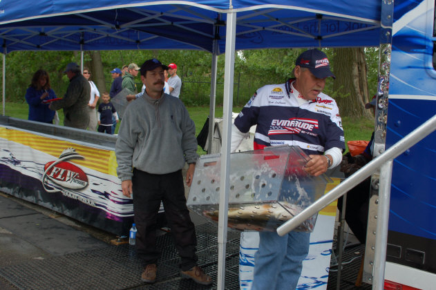 8677069F-91E4-4D98-BF2F-F46495578E66