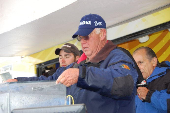 8677EF24-497A-45E6-B25C-EF9D54B7A1AA