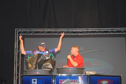 8698BE1A-1842-4B8E-B8DF-206807479EBB