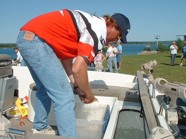 86B4EB10-8BF6-4C9D-ACBF-C1A8FDC78482