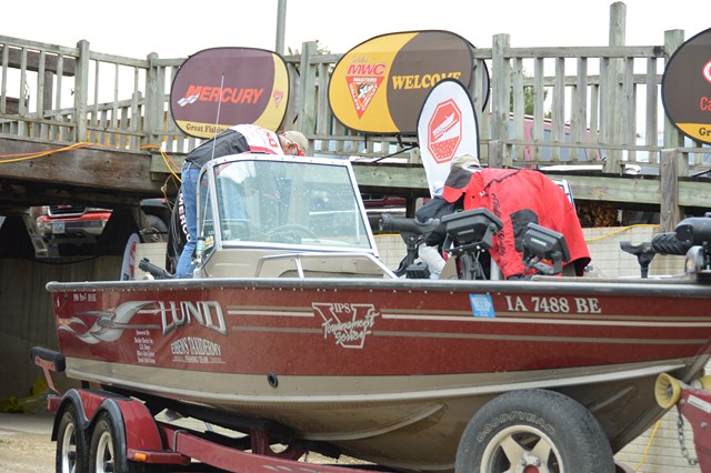 86E6F74D-C60A-40D8-94D1-FD66DB6E27DC