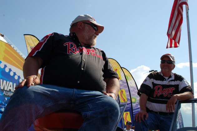 86E78FD6-F4D7-4E11-AD81-DB4DA97D297D