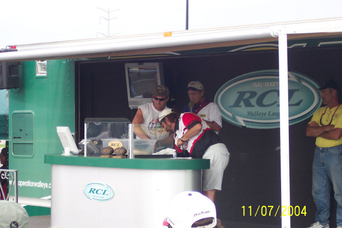 871D7FD4-47E5-479A-90EB-249931670AA2