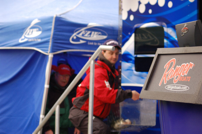 875618EC-D759-40CF-A9C7-DFBA32187D4F