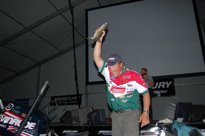 87C3C377-2B11-45E6-A137-DA204F21364C