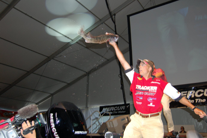 87EE3688-8CA7-465F-94CC-FA7940FF3D2B