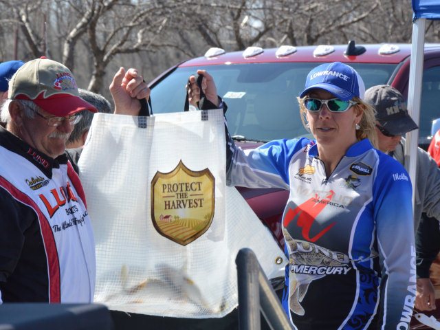 8800B016-A595-47B0-9B94-99ACE1B0C611