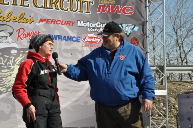 8809E8DF-1AEE-4A83-BD0C-1BDC0FCD87A3