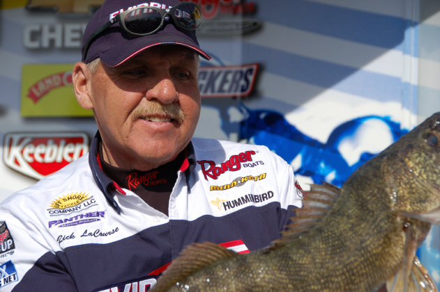 88427D08-0456-4114-B654-DCCCFC0CD2A9