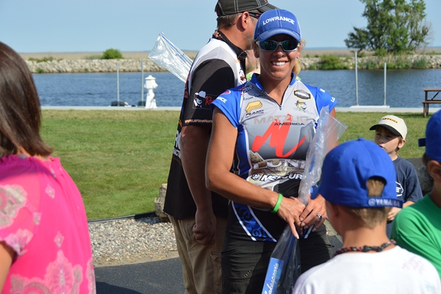 8867B9AF-3C54-4DB3-9421-C7EAE22EFA84