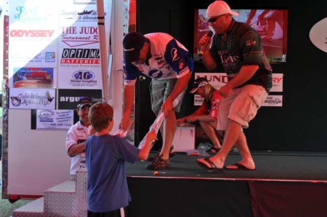 887D1091-3550-4187-9B71-D0540F28D10E