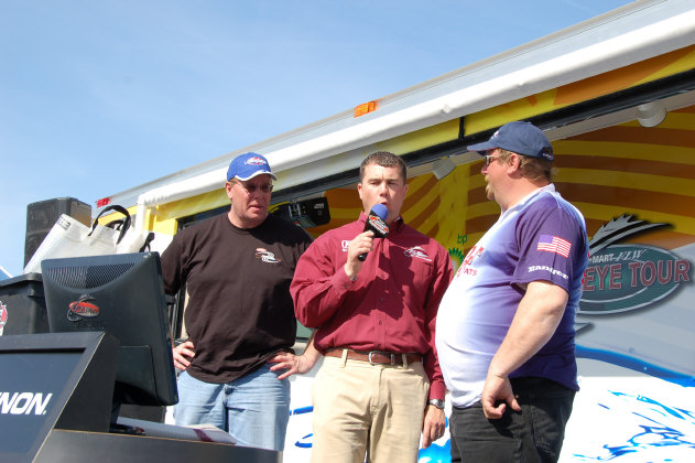 887E17EC-33AB-45B8-8E19-26B9206238F6