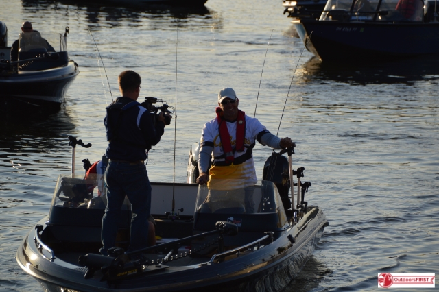 888E6AE9-FFE4-4869-B74D-0115B34BB58F