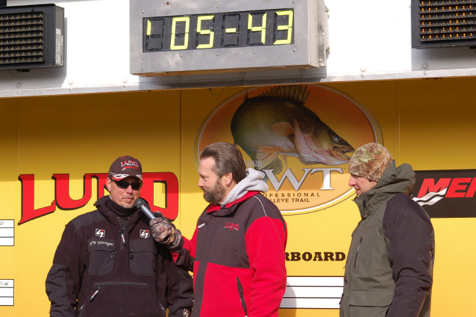 8895FFB3-2F7D-4DCE-A714-05EAF3DBFE3B