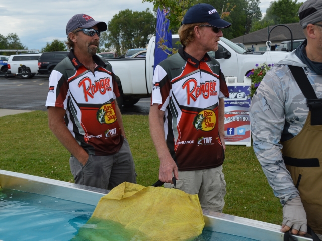 88AFB5FC-A515-4567-8386-501E250A4B65