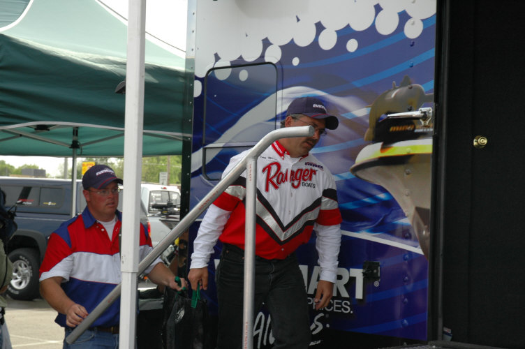 88ED0451-3041-43F6-A749-1C3C3C99BBCC