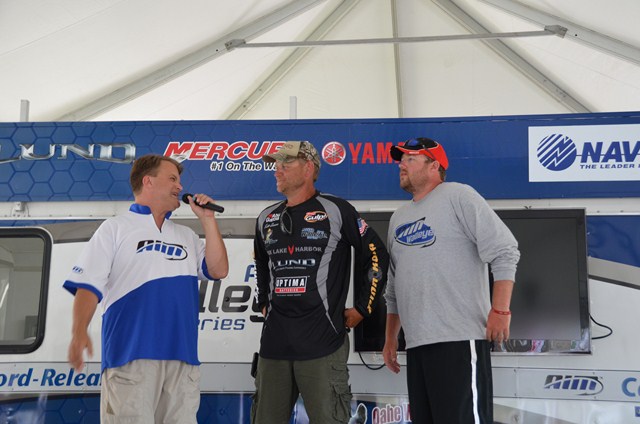 88FF32E2-7D50-431A-89EC-9FF9A9D2808E