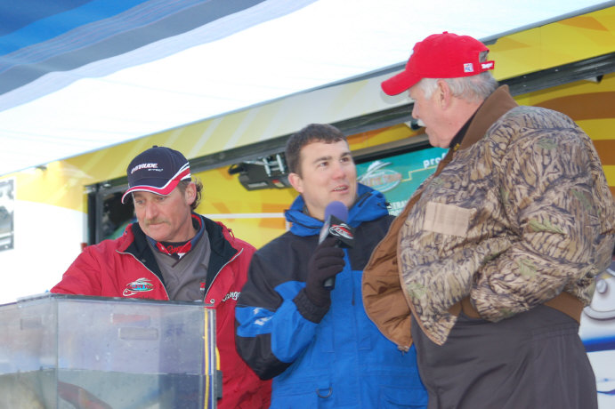 8905DD24-E0AC-4B00-8DE8-CB7474090264