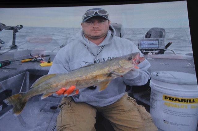 8918E24A-36CE-40C0-8914-AA34AC812082