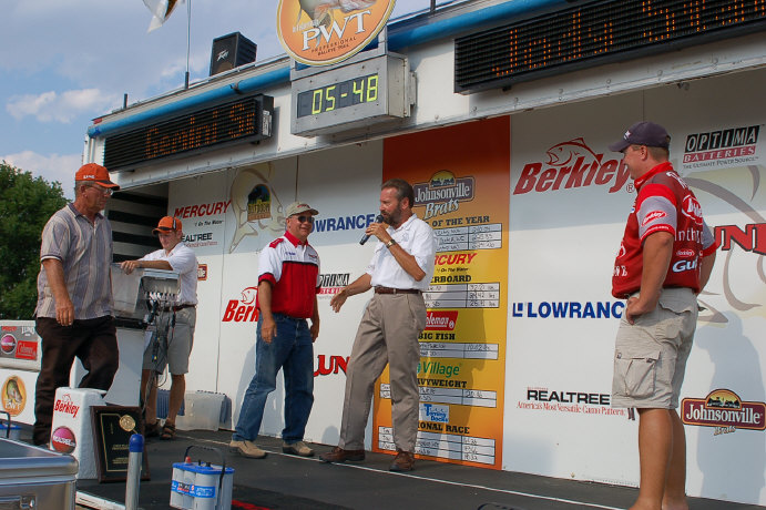 8934AE21-327F-4C61-BA05-DFFD8388B41C