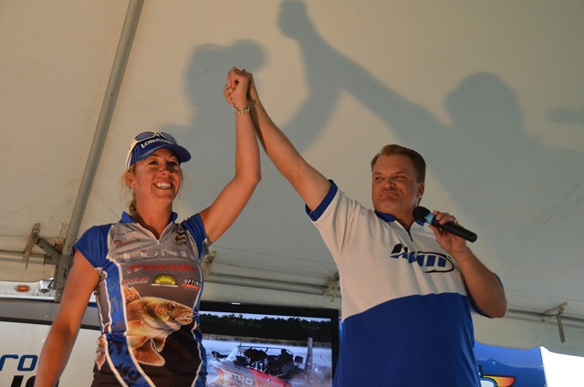 895D3313-643A-45D9-B24B-2978D0746AC2