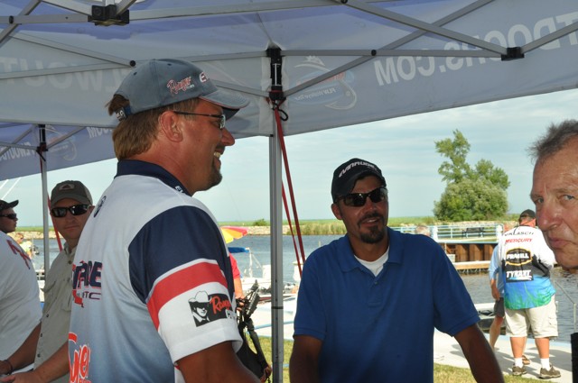 899323F8-D1DA-467B-AB92-7AEEE38C283D