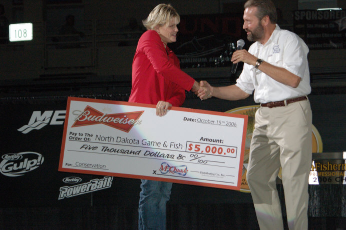 E2FC3CD4-39D7-4B12-B59E-51ED43FDE61F