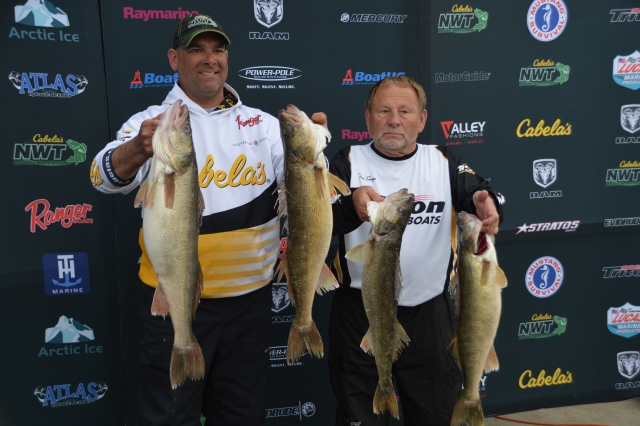 8A0B0B28-72FE-4E32-9BA2-CBE2207F8971