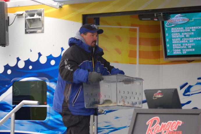 8A0ED9D6-73B5-43ED-9ADD-0644164C812A