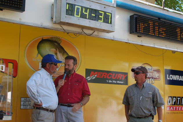 8A41940C-BB56-4E39-B3BD-0FFEC5F0FEB2