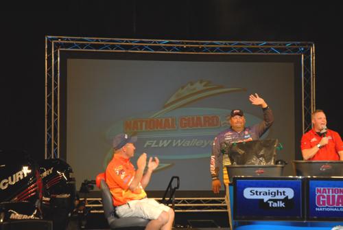 8A42785E-8D26-4685-8681-37BD6149A448