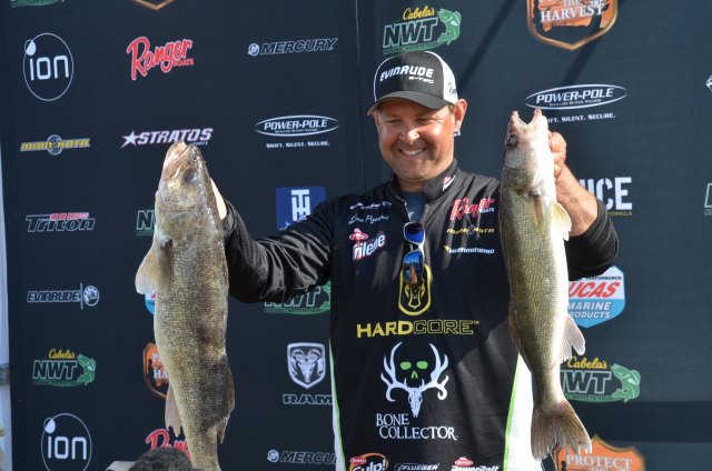 8A669290-2B80-462B-A78B-E46283ECA707