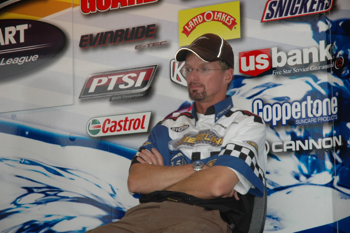 8A972967-9BEA-427A-A53B-81A3856D9885