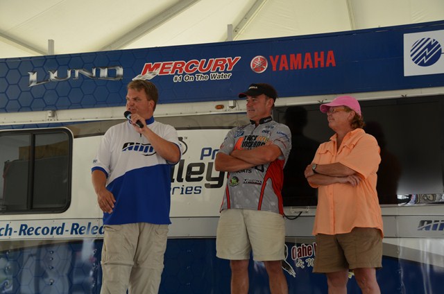 8AF74C52-937B-42DE-B6B3-B85723D69274