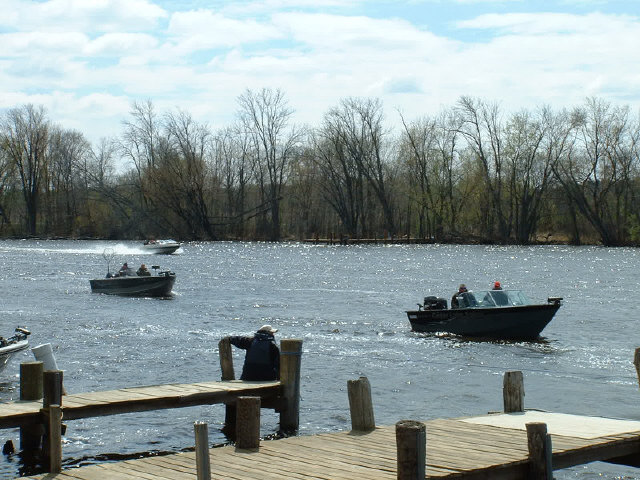 8AF92CA1-F834-414D-A1F1-9A29F15E8DE4