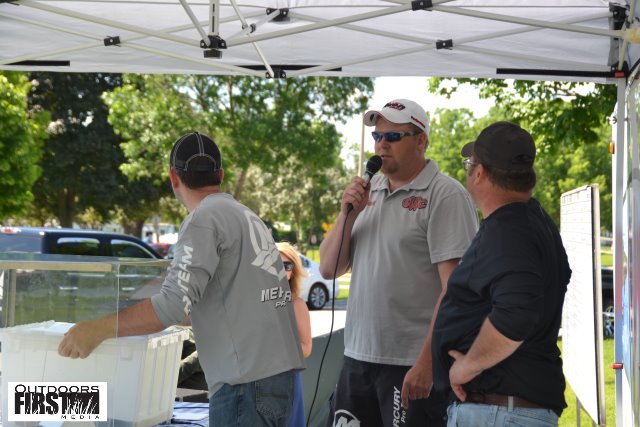 8B1B895F-B8CC-4AB4-9633-63AAE59A79F1