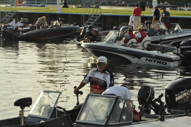 8B381B6B-97B5-4FE0-930A-E6151B6CFEA6