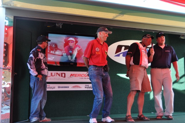 8B60A9BC-EF29-44C3-9000-73F53DFBE2A2