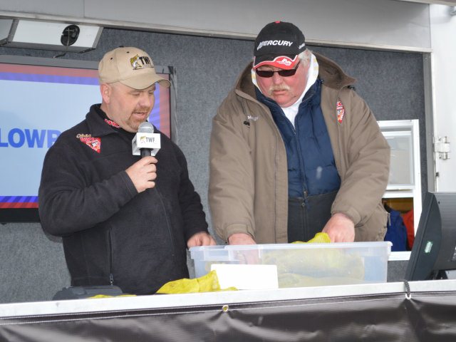 8B642E5F-EF7C-4670-A67F-54F72AA2C3B0