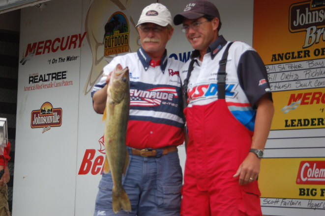 8B6FC510-1864-4747-B89F-BD084AA71798