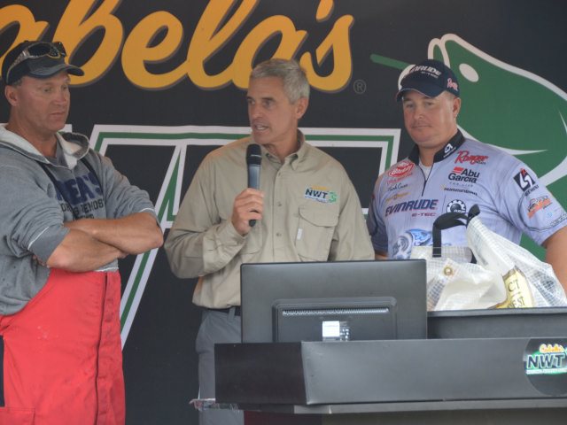 8B847CDD-974F-4DC1-B64A-859587B1010B