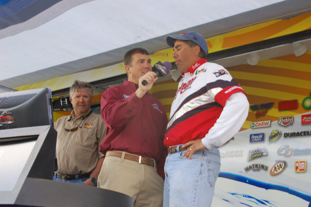 8BE74E99-797D-40A8-8E3F-CBAD6A67B5CB