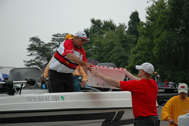 8C012487-E347-4834-8B7D-0AAD03E2136F