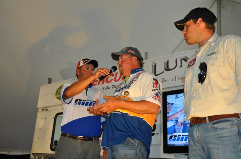 8C08CE73-4950-40AD-BCB4-8DB5292FE78D