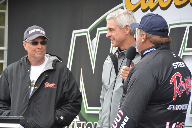 8C14B383-85FD-47C5-8250-90BC55CEA090