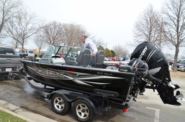 8C3F5BF4-D84F-4150-B1DE-FAFDD56207AF