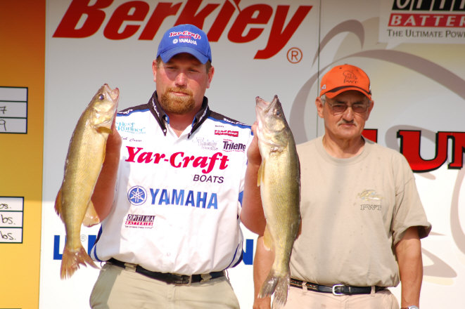 8C44074D-D85D-42B4-89EB-9029D1EA1B31